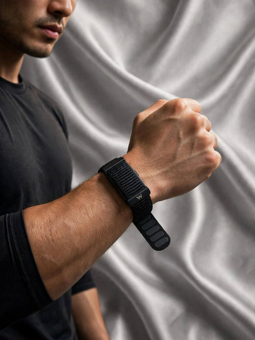 WHOOP FITNESS BAND