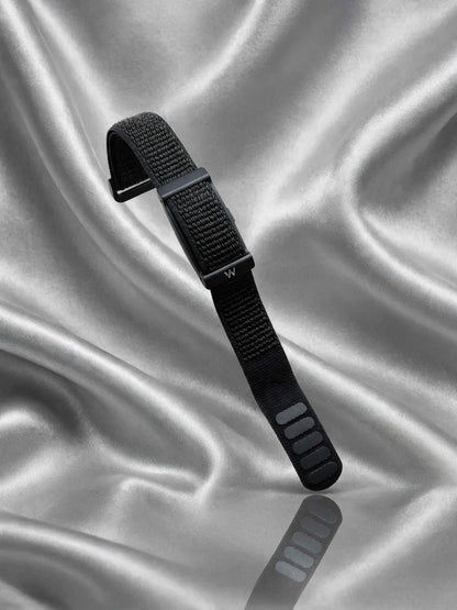 WHOOP FITNESS BAND